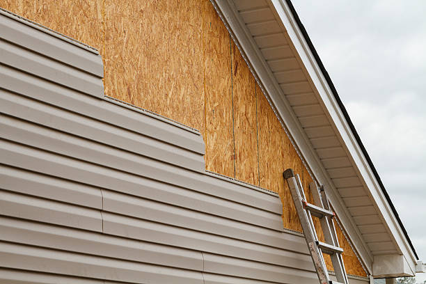 Professional Fiber Cement Siding technician working in Kitzmiller, MD